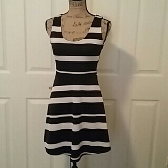 Dresses & Skirts - B-JEWEL Casual Dress | Junior | Small